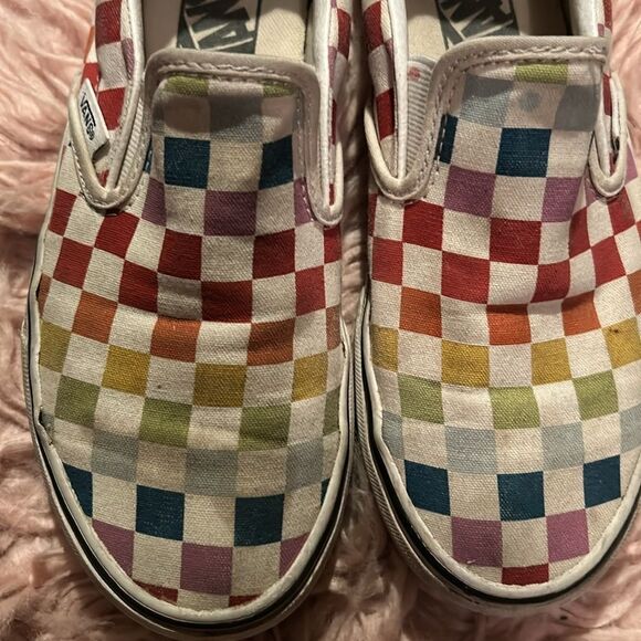 VANS Women’s Rainbow Checkerboard Excellent Condition, Size 6 Slip on shoes - Picture 2 of 8